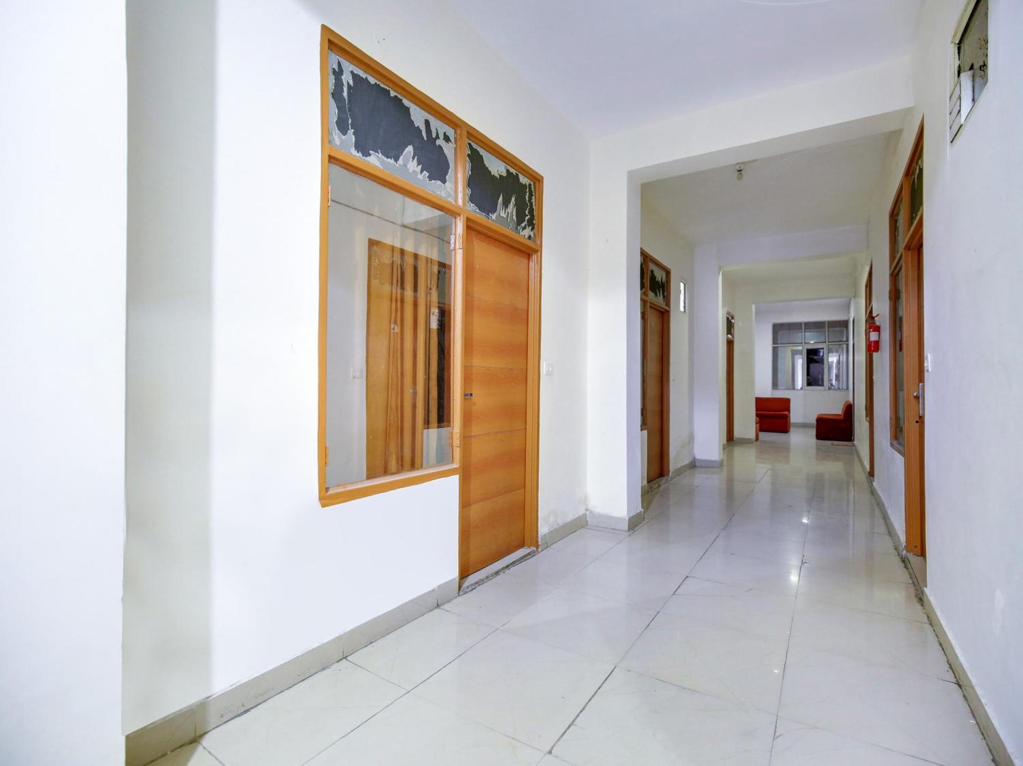 Hotel O Platinum Inn Nayagaon Exteriér fotografie